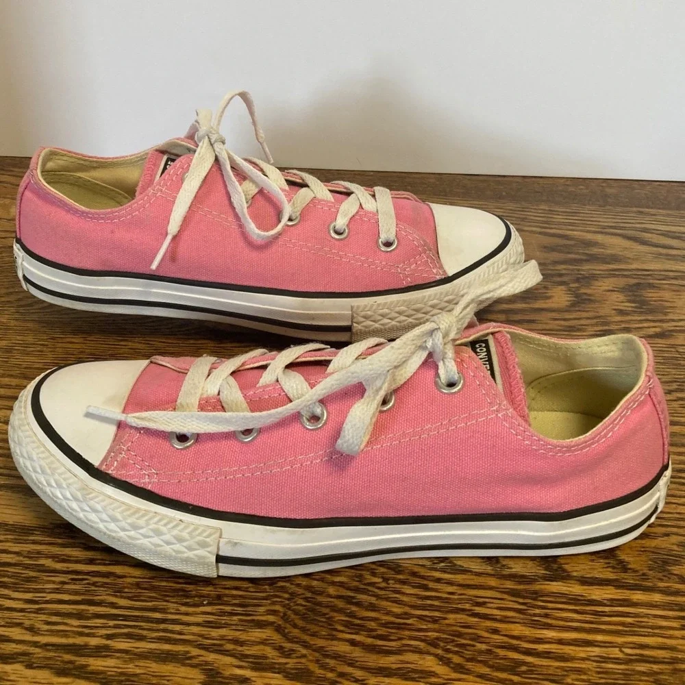 Converse Chuck Taylor All Star Low Top Pink Canvas Youth Sneakers 3J235 Size 3Y